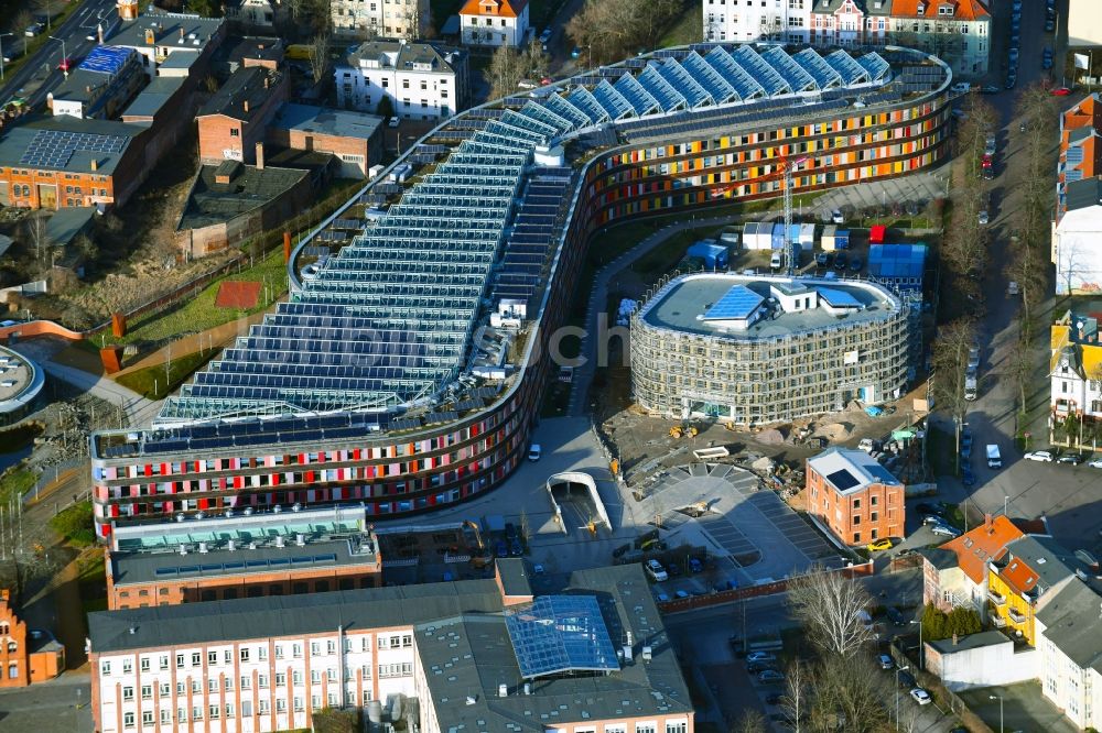 Luftbild Dessau - Erweiterungs- Baustelle am Verwaltungsgebäude der staatlichen Behörde UBA Umweltbundesamt in Dessau im Bundesland Sachsen-Anhalt, Deutschland