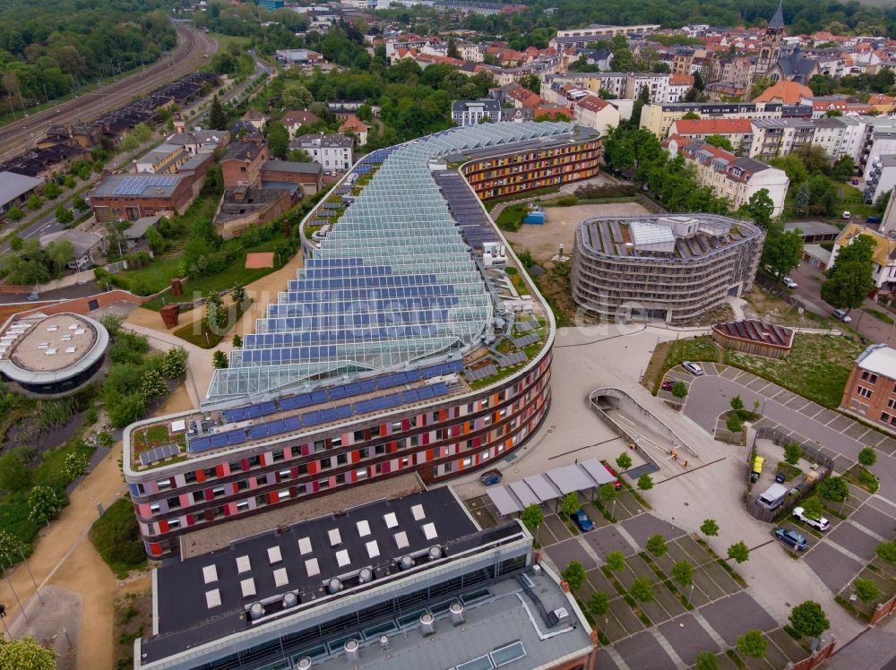 Luftbild Dessau - Erweiterungs- Baustelle am Verwaltungsgebäude der staatlichen Behörde UBA Umweltbundesamt in Dessau im Bundesland Sachsen-Anhalt, Deutschland