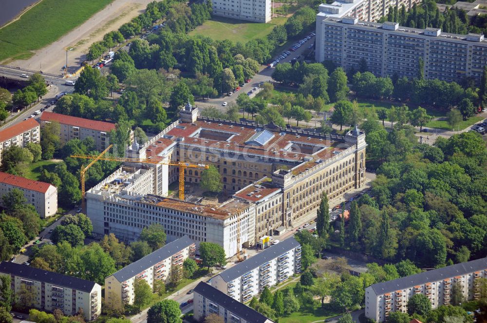 Dresden von oben - Erweiterungs- Neubau am Amtsgericht / Landgericht Dresden an der Lothringer Straße