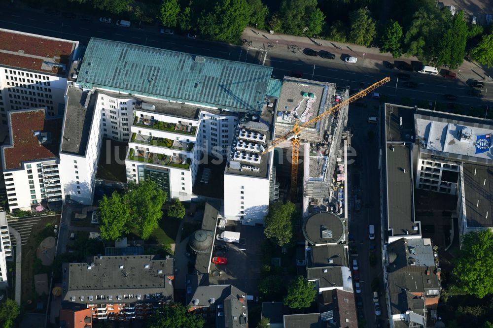 Hamburg von oben - Erweiterungs- Neubau- Baustelle am Gebäudekomplex des Hotel Le Meridien Hamburg An der Alster in Hamburg, Deutschland