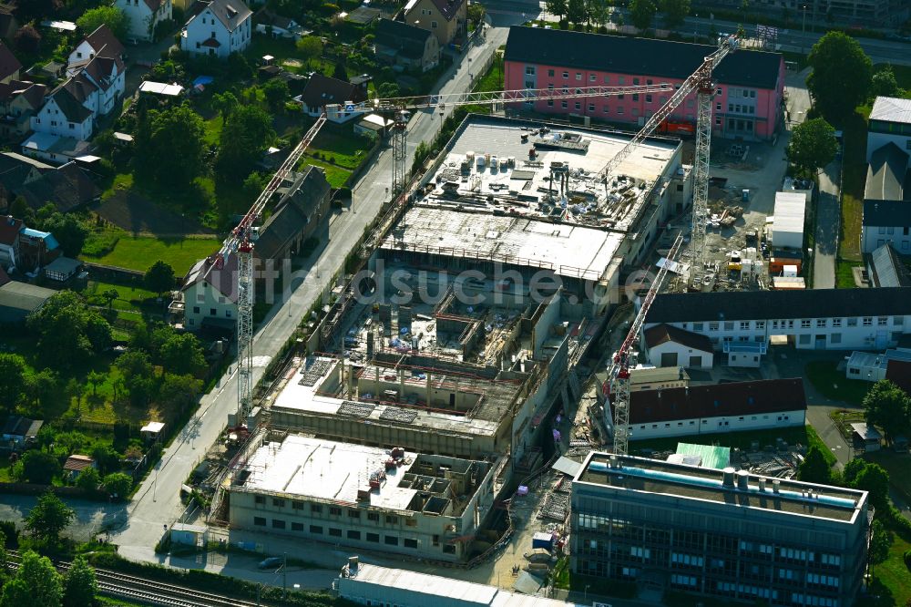 Luftaufnahme Jena - Erweiterungs- Neubau- Baustelle am Gebäudekomplex des Institut Friedrich-Loeffler-Institut Bundesforschungsinstitut für Tiergesundheit in Jena im Bundesland Thüringen, Deutschland