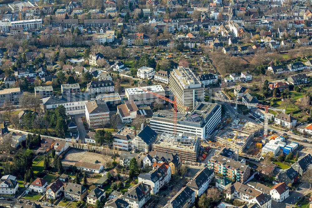 Mülheim an der Ruhr aus der Vogelperspektive: Erweiterungs- Neubau- Baustelle am Gebäudekomplex des Institut Max-Planck-Institut für Chemische Energiekonversion CEC in Mülheim an der Ruhr im Bundesland Nordrhein-Westfalen, Deutschland