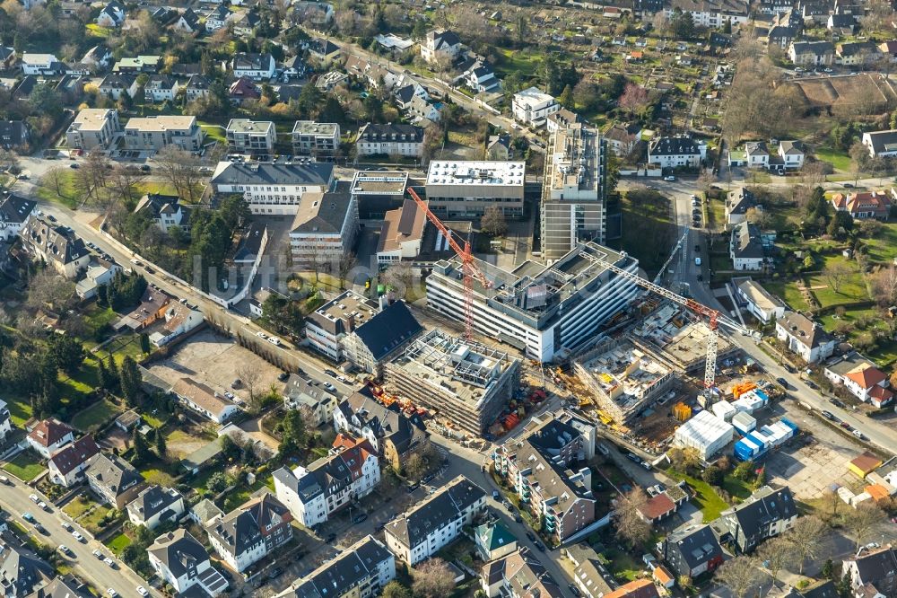 Luftbild Mülheim an der Ruhr - Erweiterungs- Neubau- Baustelle am Gebäudekomplex des Institut Max-Planck-Institut für Chemische Energiekonversion CEC in Mülheim an der Ruhr im Bundesland Nordrhein-Westfalen, Deutschland