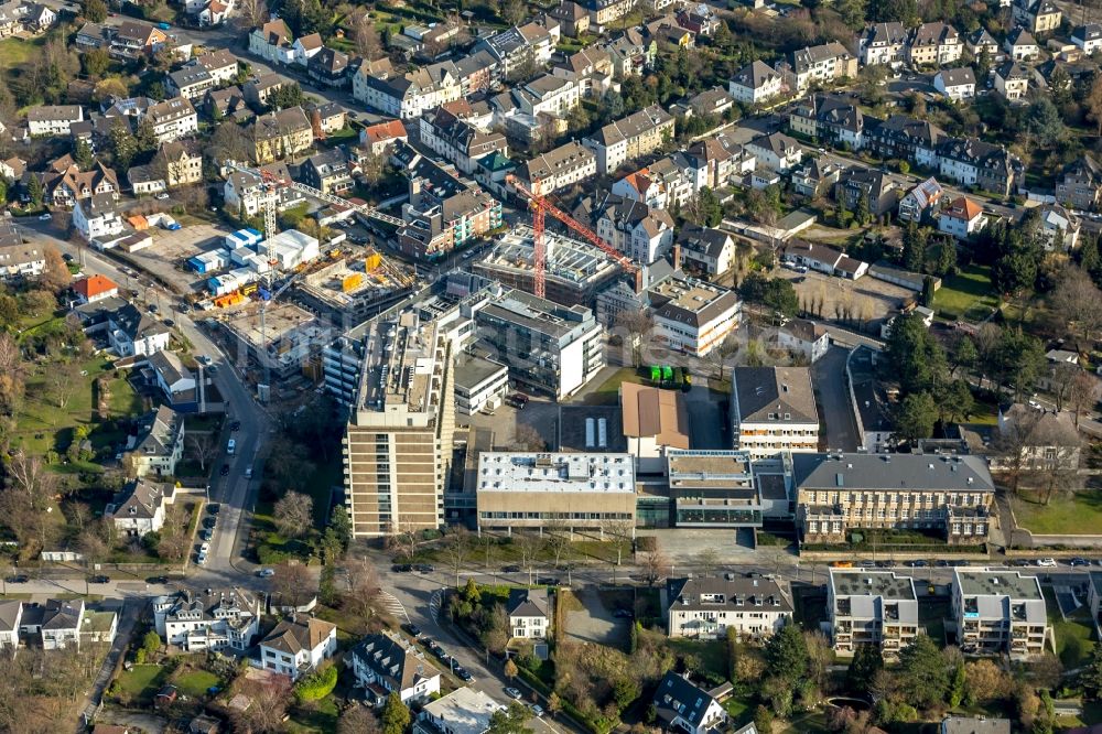 Luftaufnahme Mülheim an der Ruhr - Erweiterungs- Neubau- Baustelle am Gebäudekomplex des Institut Max-Planck-Institut für Chemische Energiekonversion CEC in Mülheim an der Ruhr im Bundesland Nordrhein-Westfalen, Deutschland