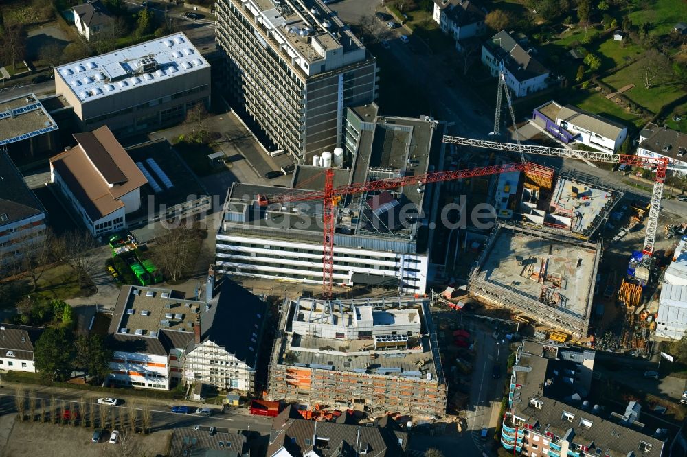 Mülheim an der Ruhr aus der Vogelperspektive: Erweiterungs- Neubau- Baustelle am Gebäudekomplex des Institut Max-Planck-Institut für Chemische Energiekonversion CEC in Mülheim an der Ruhr im Bundesland Nordrhein-Westfalen, Deutschland