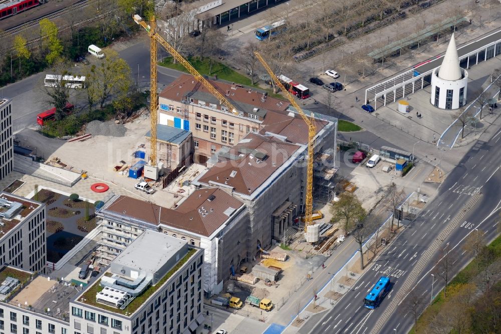 Göttingen aus der Vogelperspektive: Erweiterungs- Neubau- Baustelle am Museums- Gebäude- Ensemble Forum Wissen in Göttingen im Bundesland Niedersachsen, Deutschland