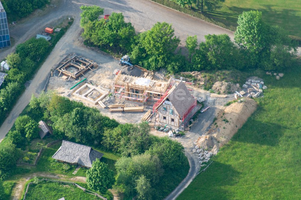 Bärnau von oben - Erweiterungs- Neubau- Baustelle am Museums- Gebäude- Ensemble Geschichtspark Bärnau in Bärnau im Bundesland Bayern, Deutschland