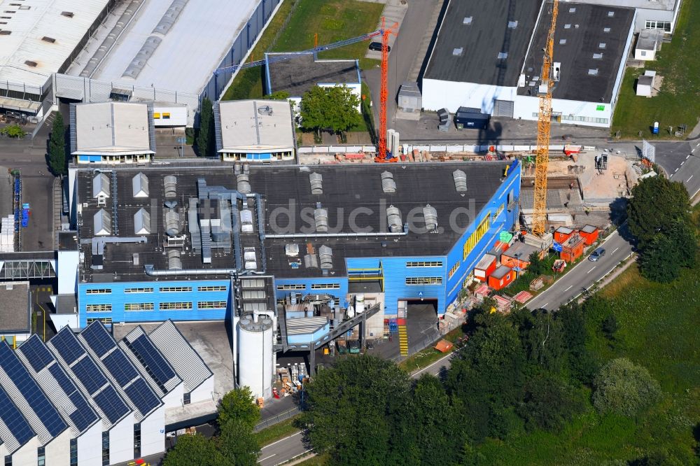 Luftaufnahme Baden-Baden - Erweiterungs - Neubau - Baustelle auf dem Werksgelände der Baden-Chemie GmbH in Baden-Baden im Bundesland Baden-Württemberg, Deutschland