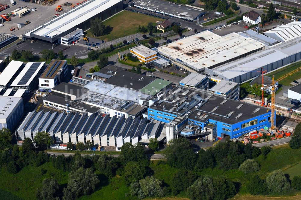 Baden-Baden von oben - Erweiterungs - Neubau - Baustelle auf dem Werksgelände der Baden-Chemie GmbH in Baden-Baden im Bundesland Baden-Württemberg, Deutschland