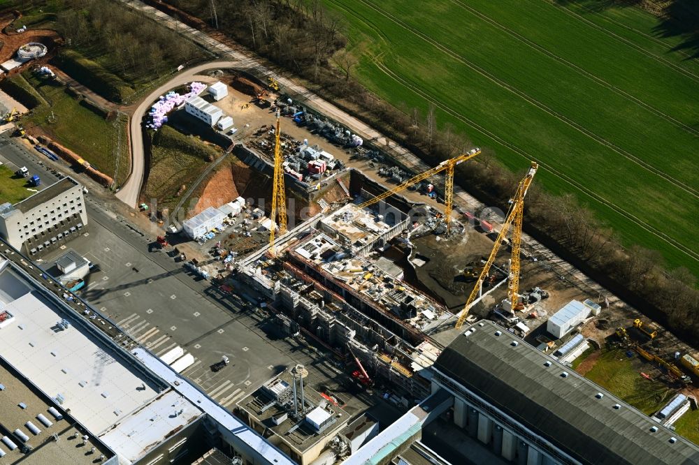 Melsungen von oben - Erweiterungs - Neubau - Baustelle auf dem Werksgelände der B. Braun Melsungen AG an der Carl-Braun-Straße in Melsungen im Bundesland Hessen, Deutschland