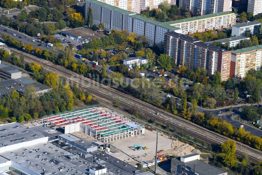 Berlin von oben - Erweiterungs - Neubau - Baustelle auf dem Werksgelände der Harry-Brot GmbH im Ortsteil Marzahn in Berlin, Deutschland