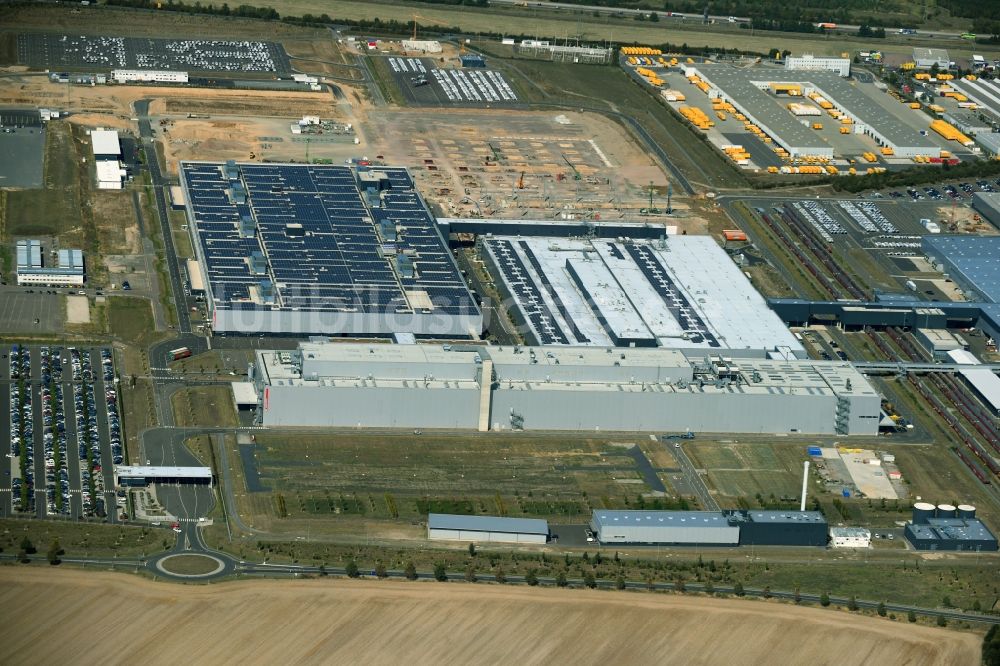 Leipzig von oben - Erweiterungs - Neubau - Baustelle auf dem Werksgelände der Dr. Ing. h.c. F. Porsche AG an der Porschestraße im Ortsteil Lützschena in Leipzig im Bundesland Sachsen, Deutschland