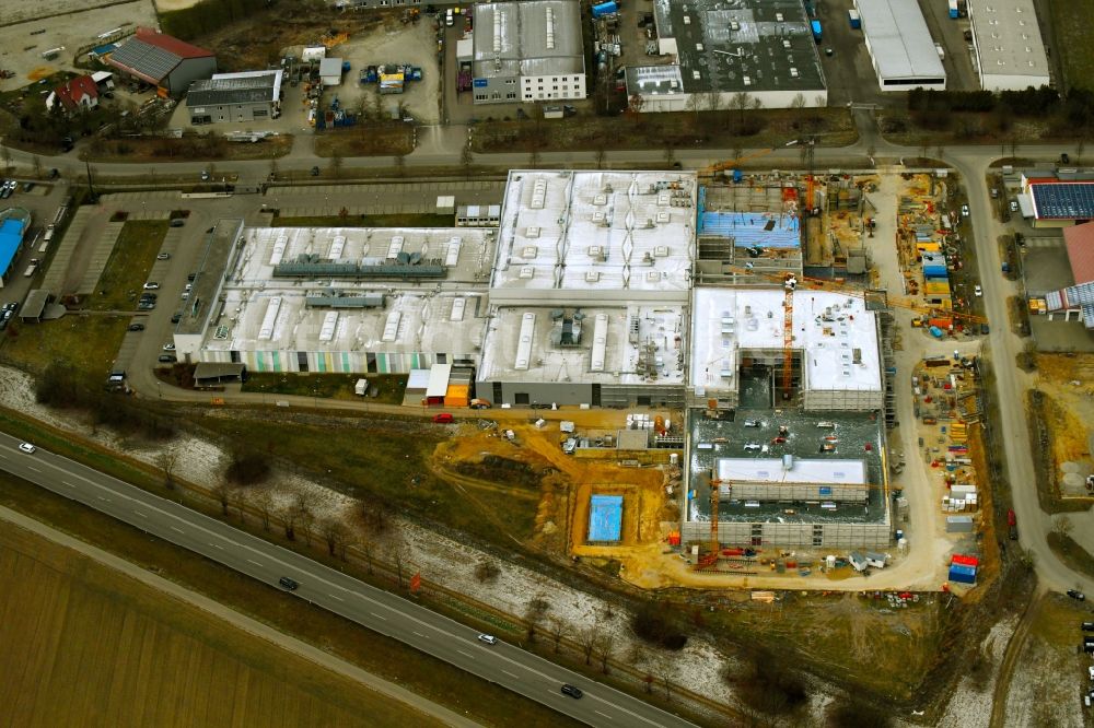 Luftbild Aichach - Erweiterungs - Neubau - Baustelle auf dem Werksgelände der Julius Zorn GmbH in Aichach im Bundesland Bayern, Deutschland