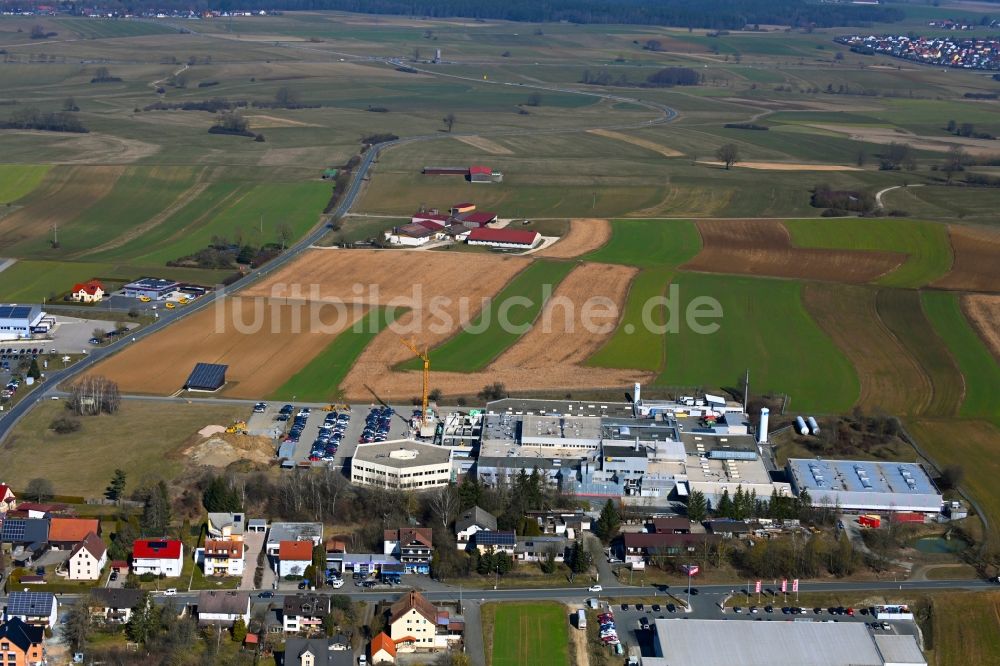 Mistelgau aus der Vogelperspektive: Erweiterungs - Neubau - Baustelle auf dem Werksgelände Kennametal GmbH & Co. KG in Mistelgau im Bundesland Bayern, Deutschland