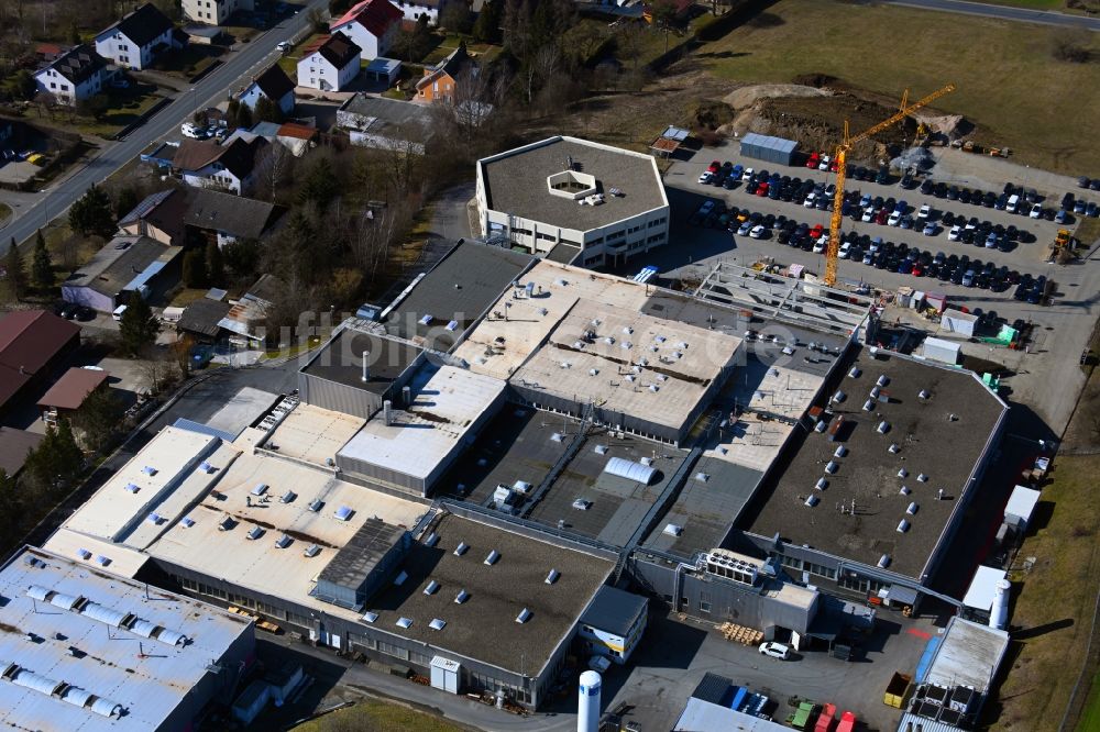 Mistelgau aus der Vogelperspektive: Erweiterungs - Neubau - Baustelle auf dem Werksgelände Kennametal GmbH & Co. KG in Mistelgau im Bundesland Bayern, Deutschland