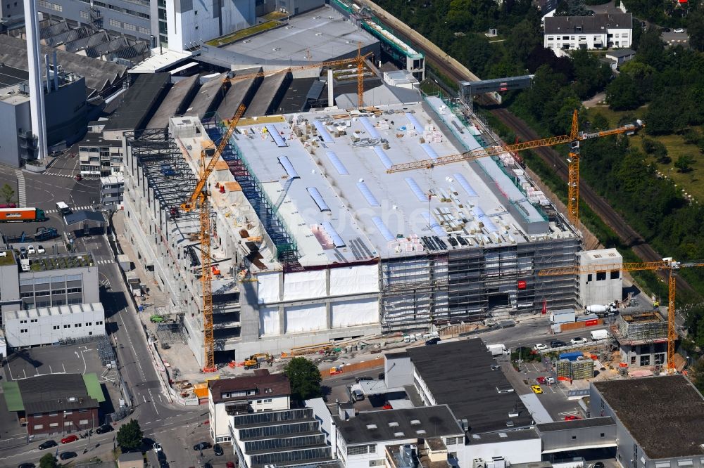 Luftaufnahme Stuttgart - Erweiterungs - Neubau - Baustelle auf dem Werksgelände der Porsche Deutschland GmbH in Stuttgart im Bundesland Baden-Württemberg, Deutschland