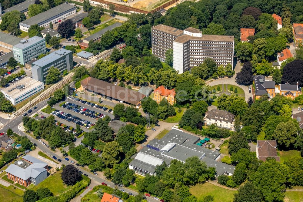 Dortmund aus der Vogelperspektive: Erweiterungs- Neubau auf dem Klinikgelände des Krankenhauses im Ortsteil Aplerbeck in Dortmund im Bundesland Nordrhein-Westfalen