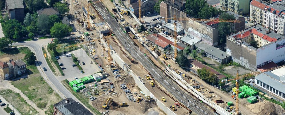 Berlin Friedrichshain von oben - Erweiterungs- und Umbauarbeiten am S- Bahnviadukt Kynaststraße / Alt Stralau in Berlin - Friedrtichshain