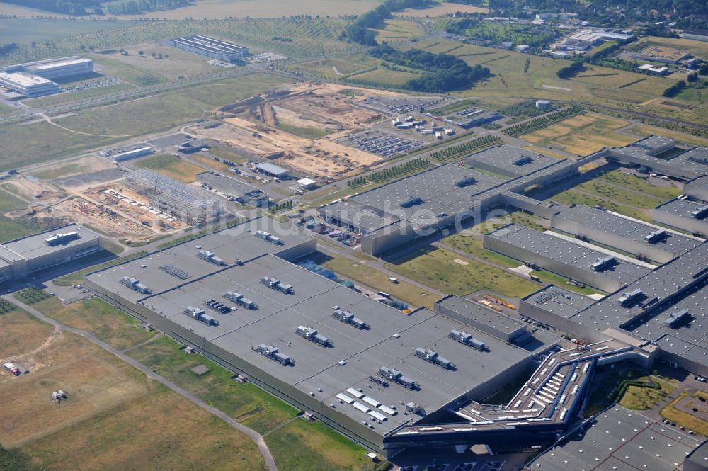 Leipzig aus der Vogelperspektive: Erweiterungsarbeiten am BMW Werk / Plant Leipzig