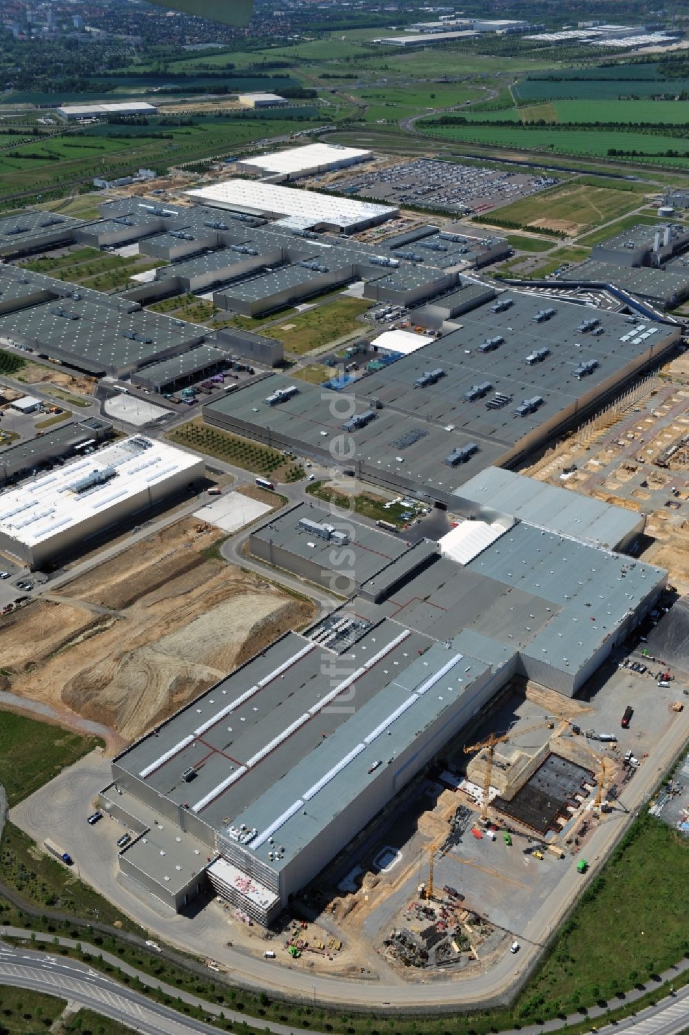 Leipzig aus der Vogelperspektive: Erweiterungsarbeiten am BMW Werk / Plant Leipzig