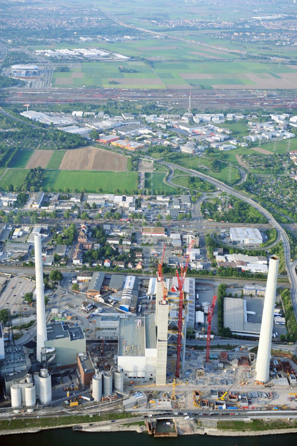 Mannheim aus der Vogelperspektive: Erweiterungsarbeiten am Steinkohlekraftwerk Mannheim in Baden-Württemberg