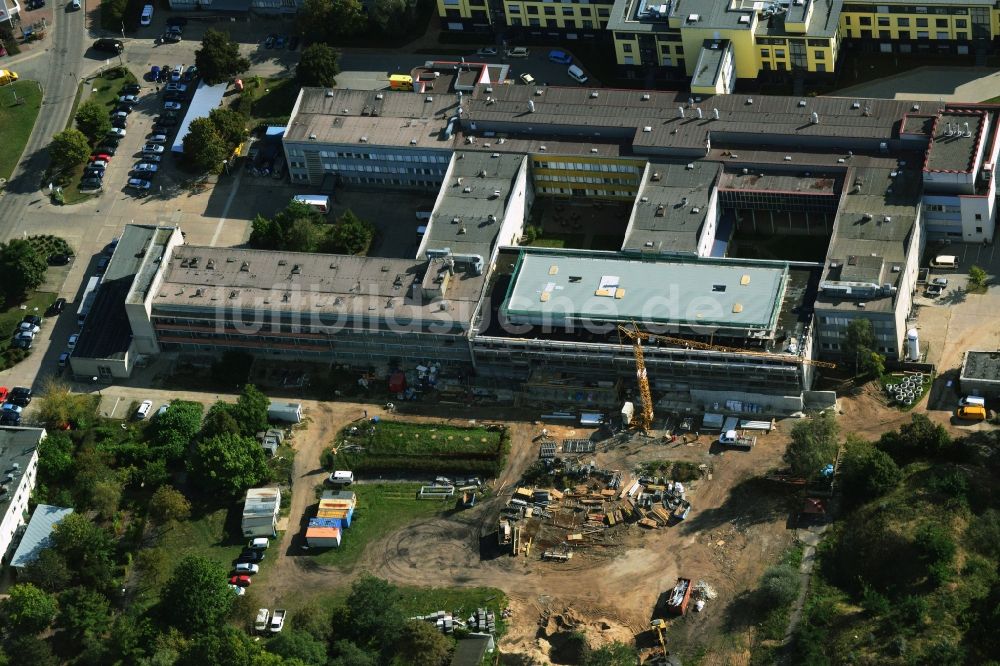 Schwedt/Oder von oben - Erweiterungsbau- Baustelle am Asklepios Klinikum Uckermark in Schwedt/Oder im Bundesland Brandenburg