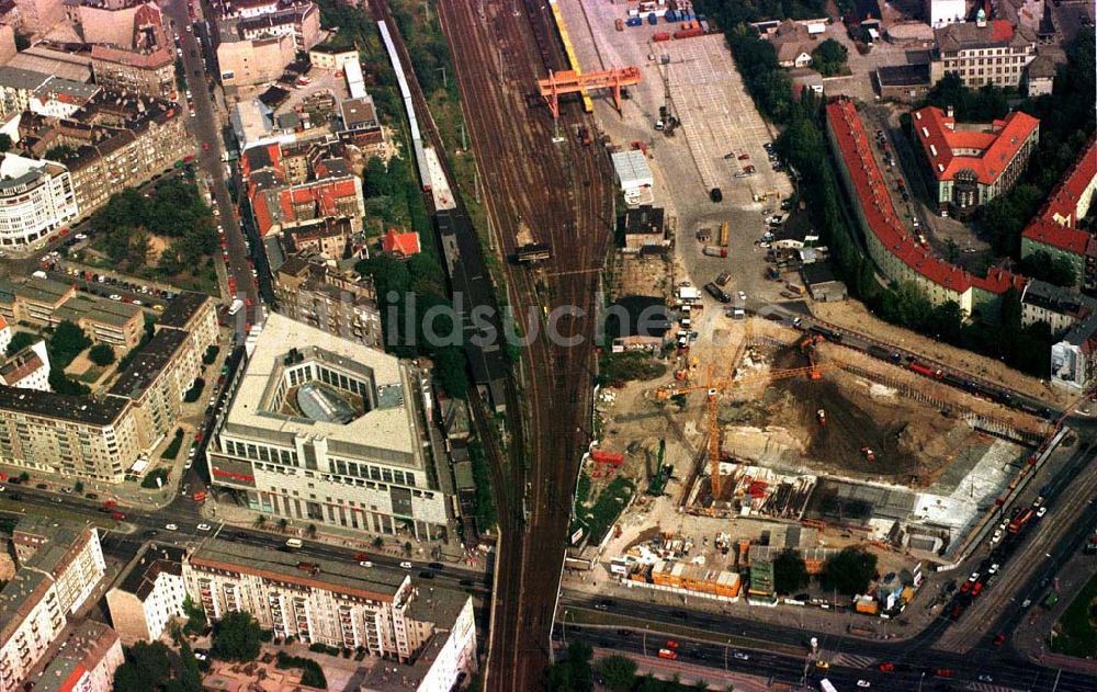 Luftaufnahme Berlin - ERWEITERUNGSBAU DES BERLINER RINGCENTER AN DER FRANKFURTER ALLEE