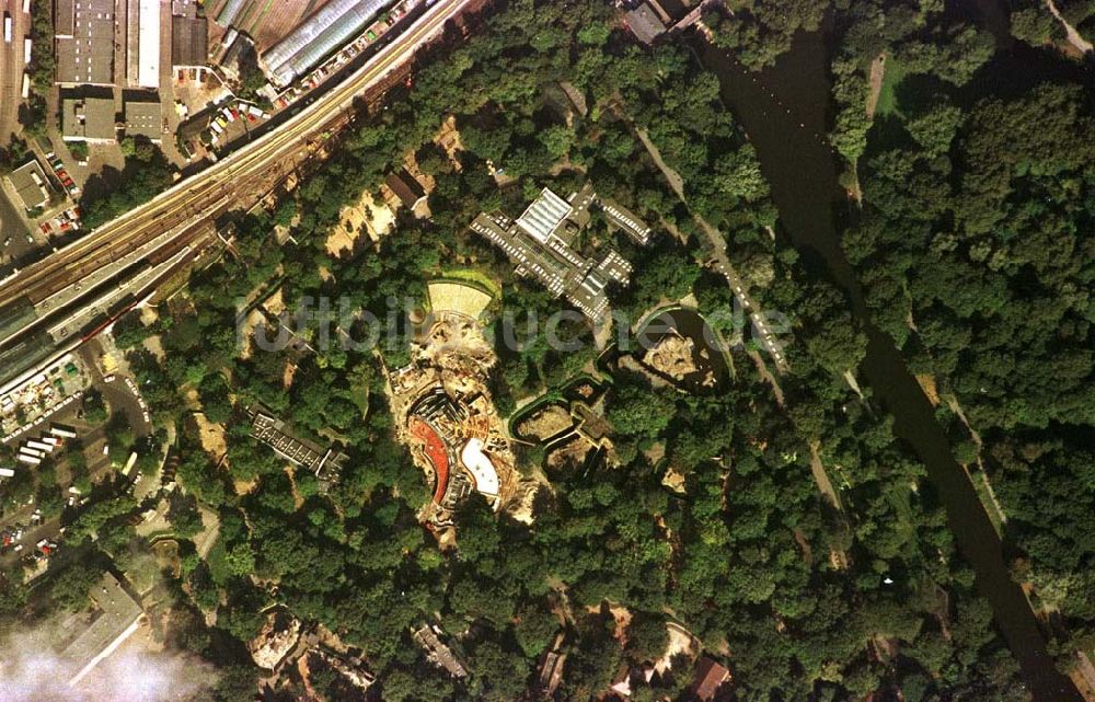 Berlin von oben - Erweiterungsbau im Berliner Zoo am Bahnhof Zoo