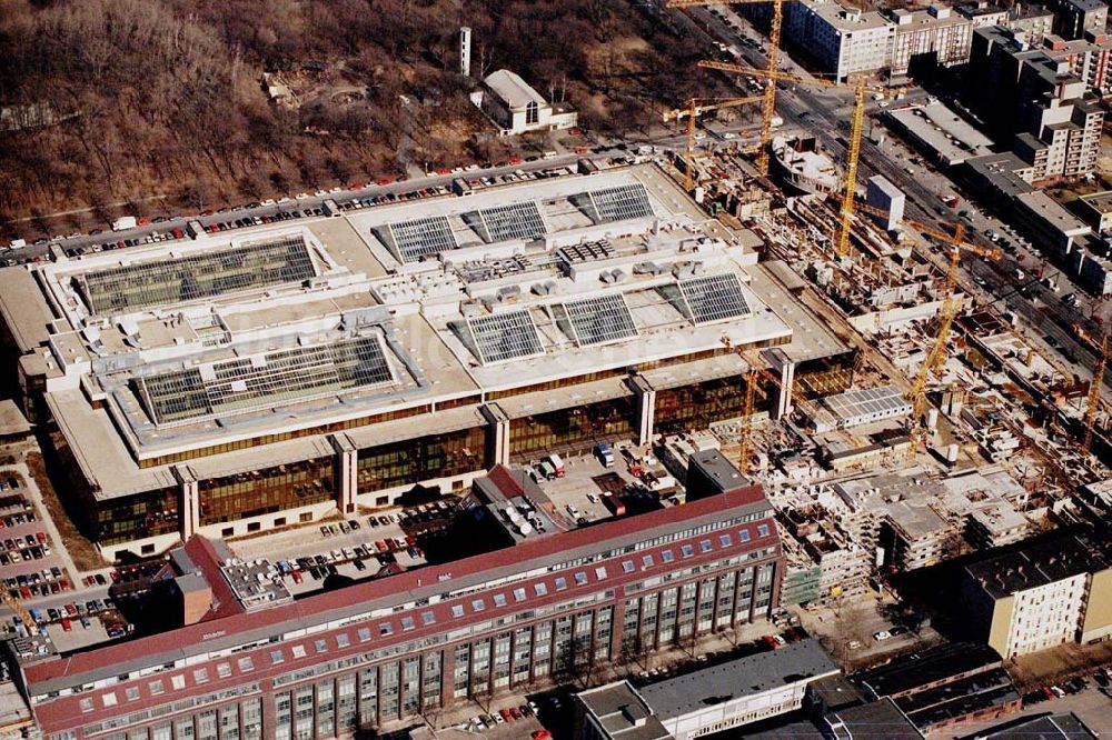 Luftaufnahme Berlin - Wedding - Erweiterungsbau Industrie und Bürok. Siemens Berlin Wedding Brunnenstraße