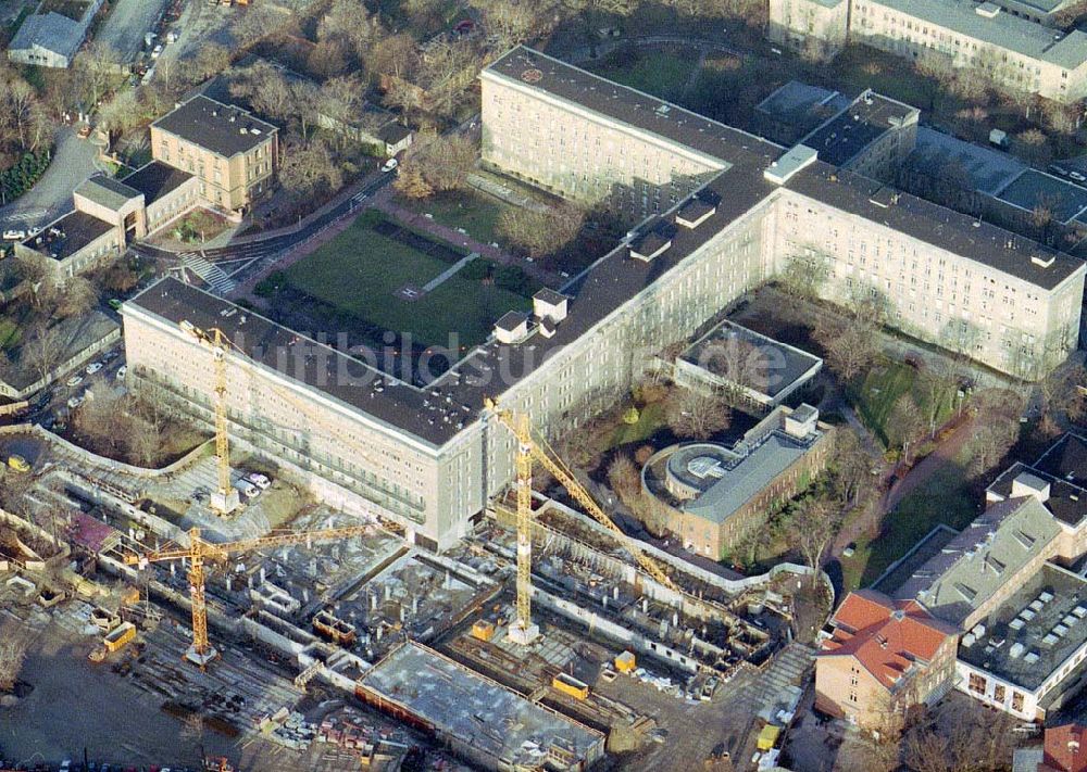 Luftbild Berlin - Friedrichshain - Erweiterungsbau des Krankenhaus Am Friedrichshain in Berlin - Friedrichshain.