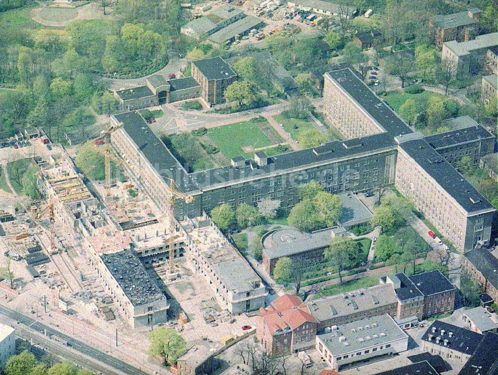 Berlin - Friedrichshain aus der Vogelperspektive: Erweiterungsbau des Krankenhaus am Friedrichshain in Berlin - Friedrichshain.