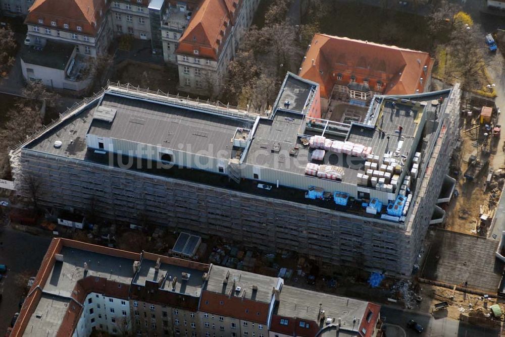 Berlin - Lichtenberg aus der Vogelperspektive: Erweiterungsbau am Krankenhaus Lichtenberg