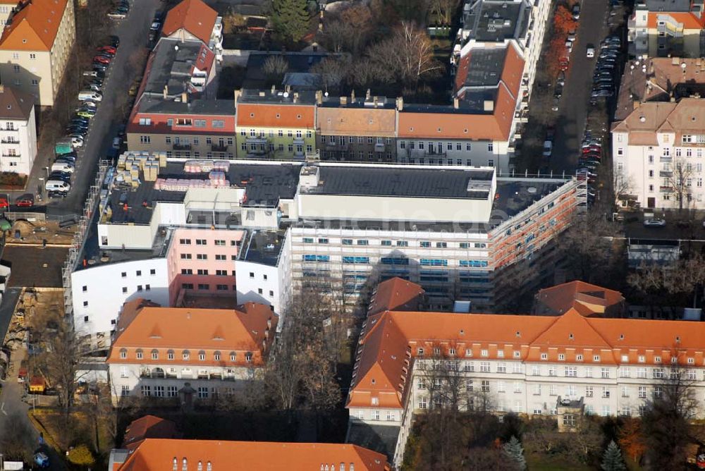 Berlin - Lichtenberg aus der Vogelperspektive: Erweiterungsbau am Krankenhaus Lichtenberg