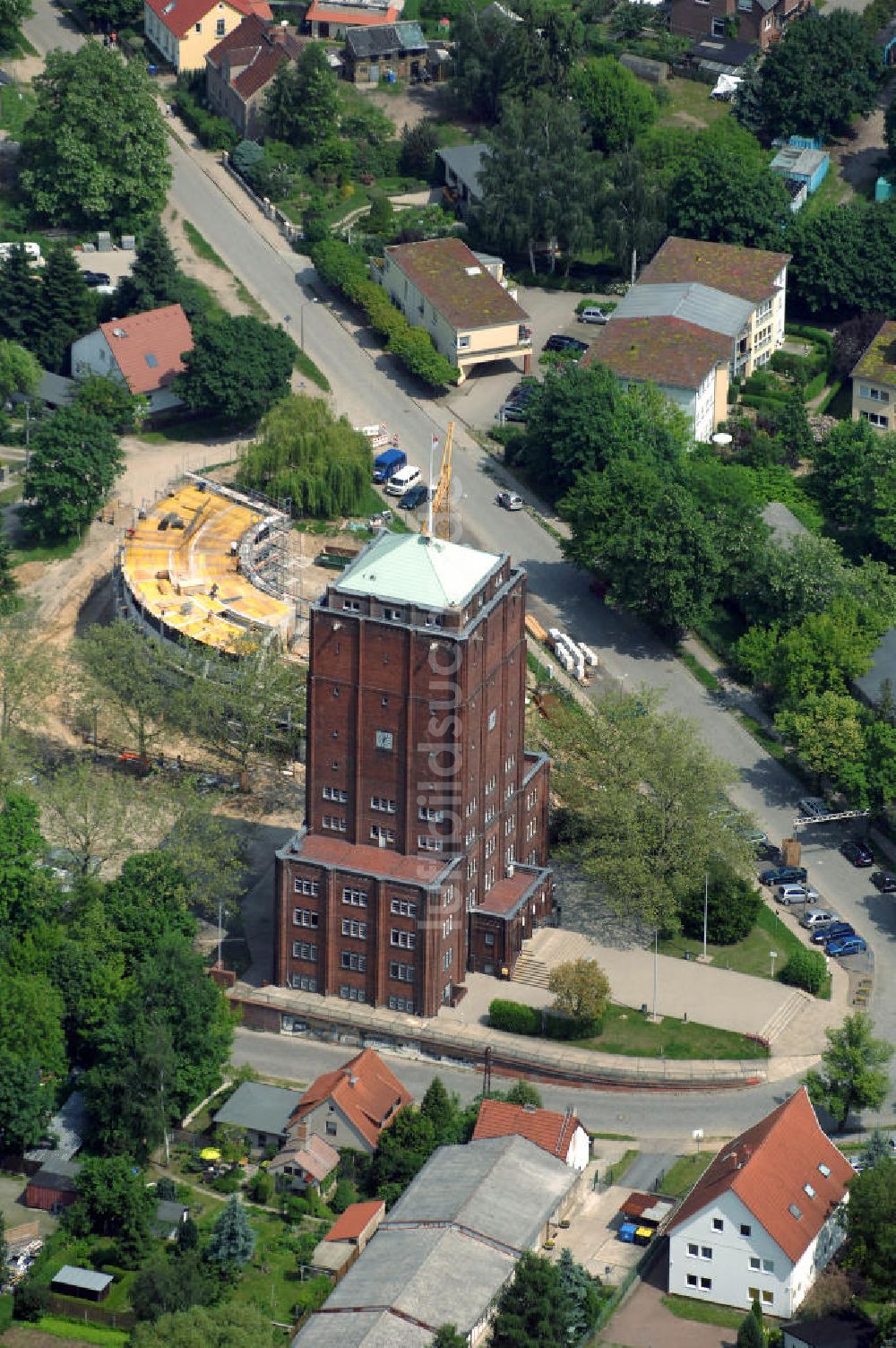 Neuenhagen von oben - Erweiterungsbau Rathaus in Neuenhagen