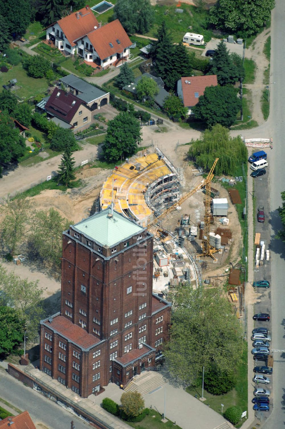 Neuenhagen aus der Vogelperspektive: Erweiterungsbau Rathaus in Neuenhagen