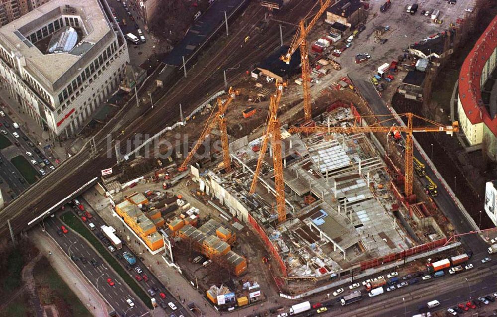 Luftbild Berlin - Erweiterungsbau des Ringcenters am Frankfurter Tor