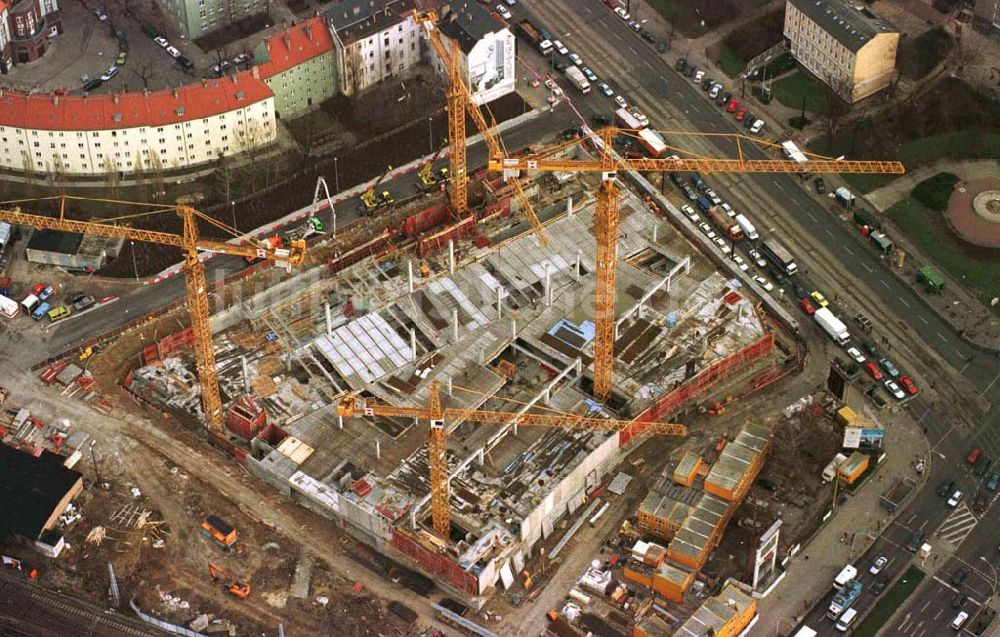 Berlin von oben - Erweiterungsbau des Ringcenters am Frankfurter Tor