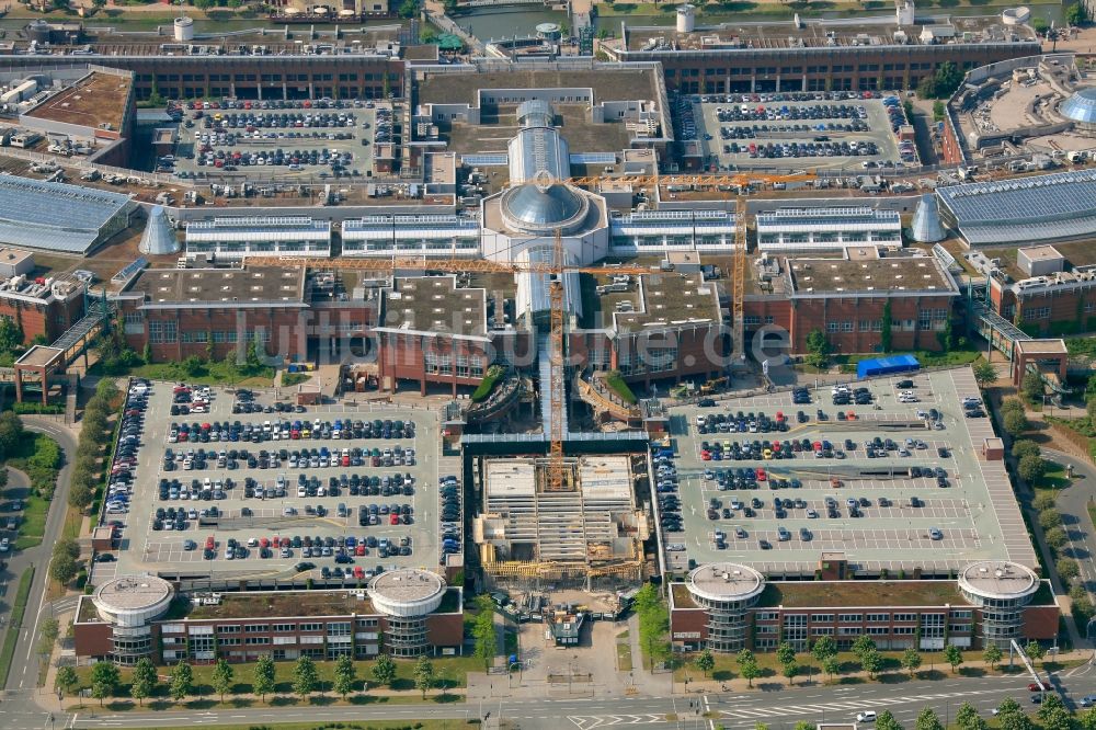 Oberhausen aus der Vogelperspektive: Erweiterungsbaustelle Einkaufs- und Freizeitzentrum Centro in der Centroallee im Stadtteil Neue Mitte in Oberhausen im Bundesland Nordrhein-Westfalen