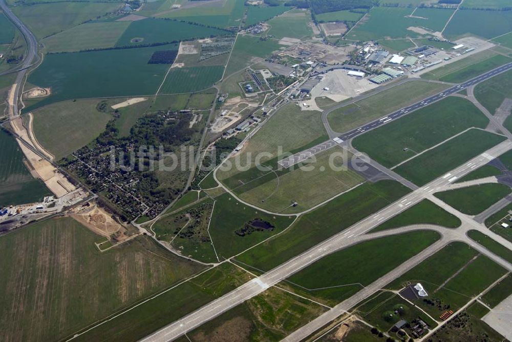 Luftbild Schönefeld - Erweiterungsbaustelle am Flughafen Berlin-Schönefeld