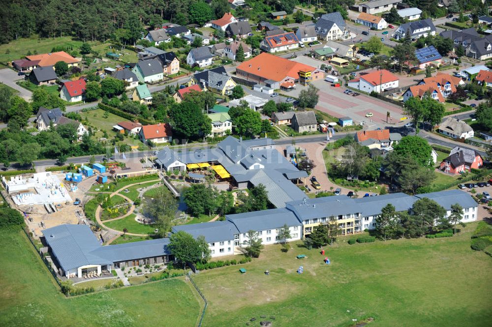 Trassenheide aus der Vogelperspektive: Erweiterungsbaustelle am Hotel und Restaurant Seeklause in Trassenheide auf der Insel Usedom in Mecklenburg - Vorpommern