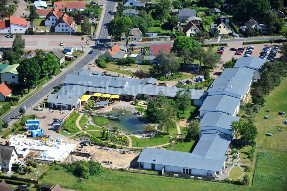 Trassenheide von oben - Erweiterungsbaustelle am Hotel und Restaurant Seeklause in Trassenheide auf der Insel Usedom in Mecklenburg - Vorpommern