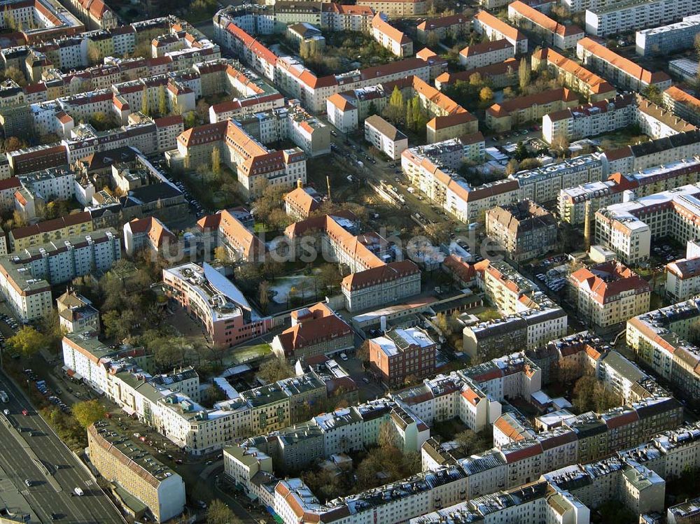 Luftbild Berlin Lichtenberg - Erweiterungsbaustelle des Krankenhaus Lichtenberg