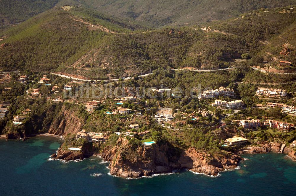 La Galère aus der Vogelperspektive: Esterel-Küste an der Cote d'Azur in Frankreich