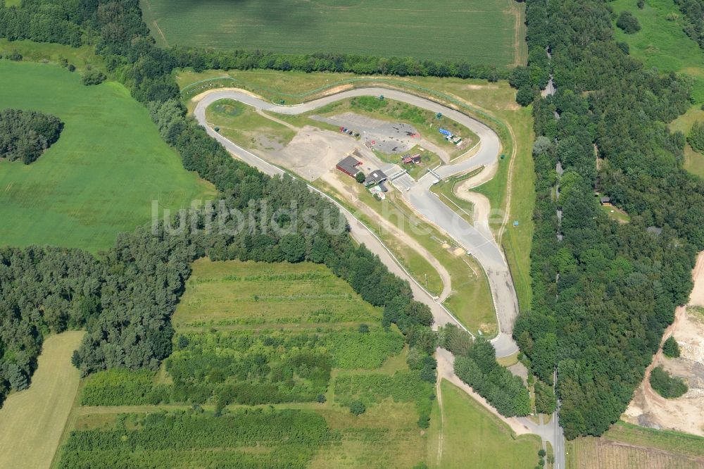 Buxtehude aus der Vogelperspektive: Estering Motorennstrecke in Buxtehude im Bundesland Niedersachsen, Deutschland