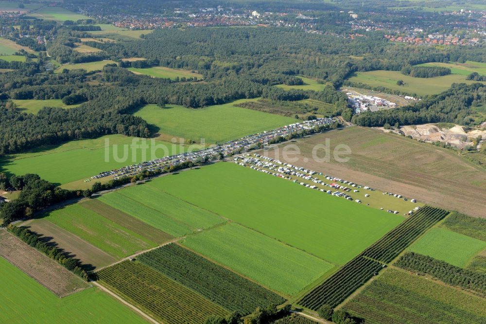 Luftaufnahme Buxtehude - Estering Parkflächen in Buxtehude im Bundesland Niedersachsen, Deutschland