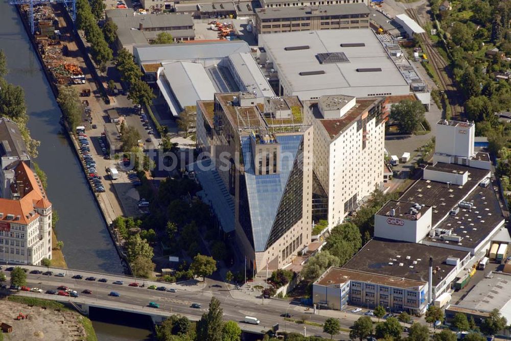 Berlin aus der Vogelperspektive: Estrel Hotel Berlin