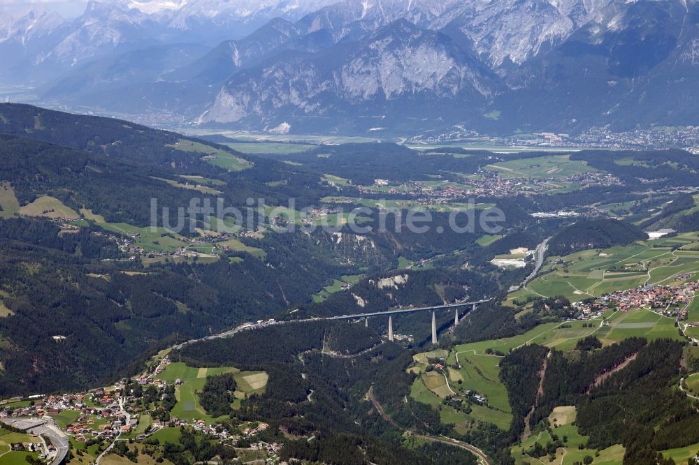 Luftbild Schönberg im Stubaital - Europabrücke bei Schönberg im Stubaital in Österreich