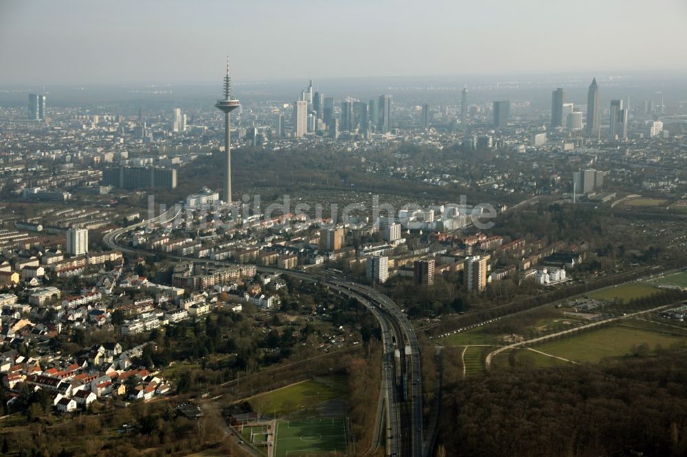 Luftaufnahme Frankfurt am Main - Europaturm in Frankfurt am Main im Bundesland Hessen, meistens als Fernsehturm bezeichnet