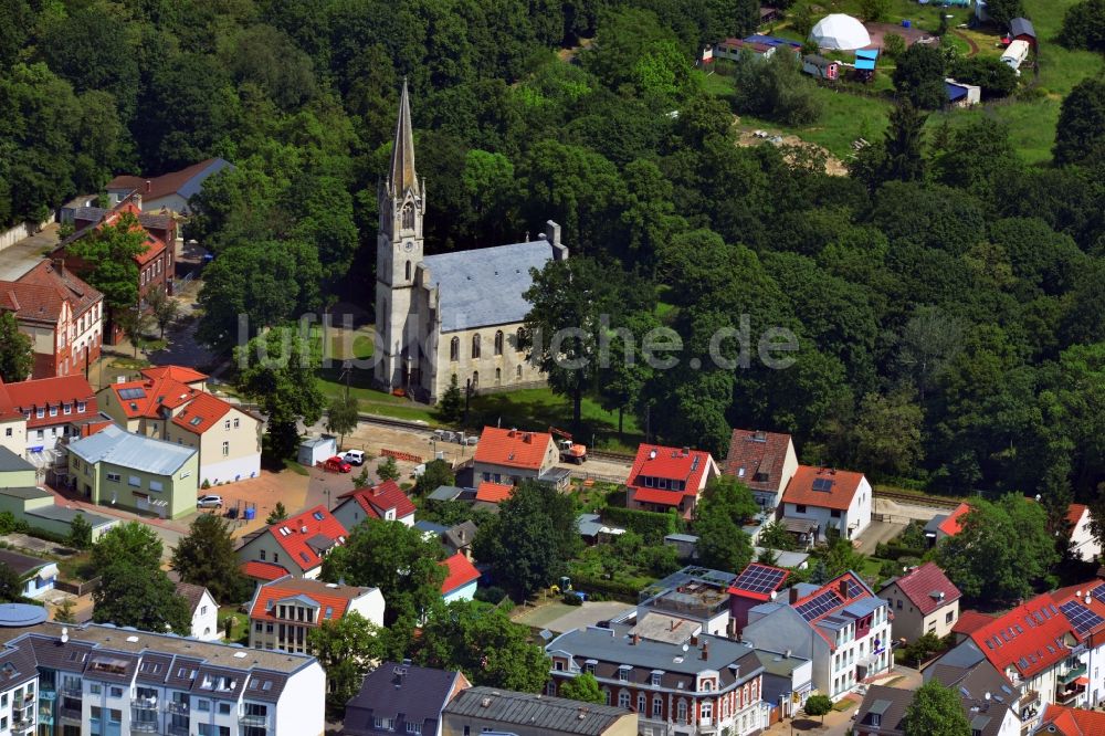 Rüdersdorf aus der Vogelperspektive: Evangelische Kaltberger Kirche in Rüdersdorf im Bundesland Brandenburg