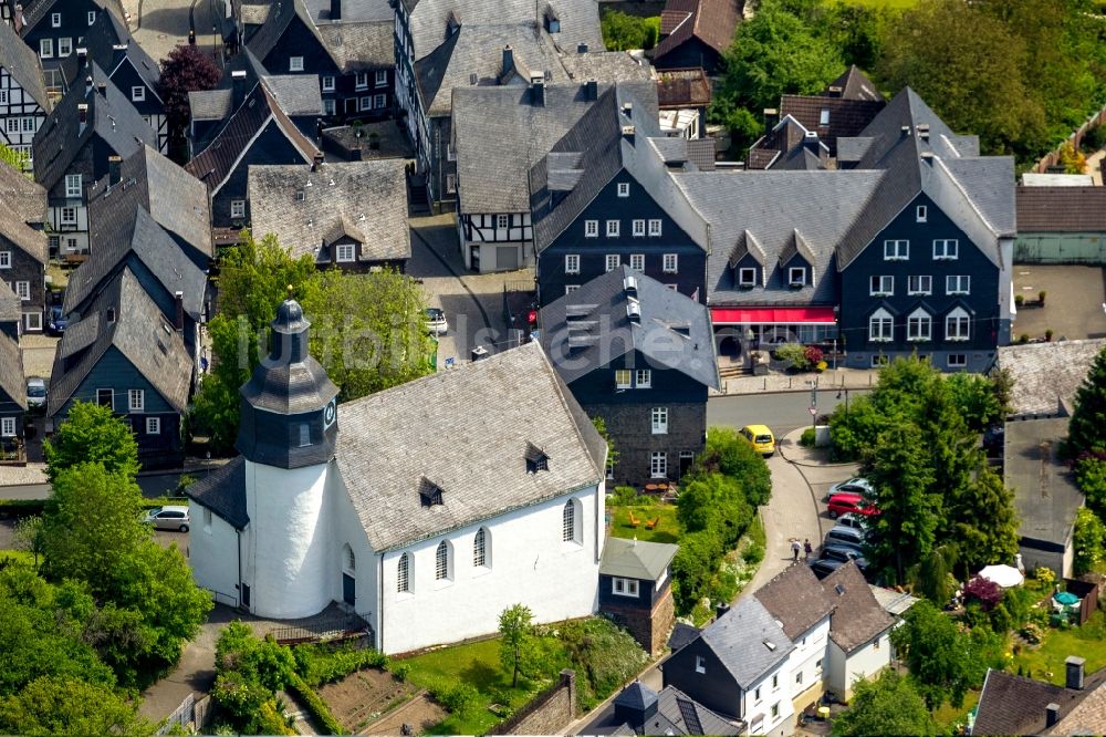 Freudenberg aus der Vogelperspektive: Evangelische Kirche in Freudenberg im Bundesland Nordrhein-Westfalen